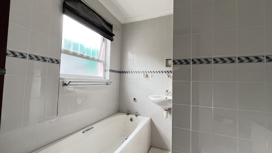 2 Bedroom Property for Sale in Glencairn Heights Western Cape
